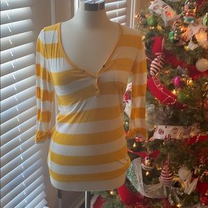 **FREE SHIPPING**PINK striped yellow and white top